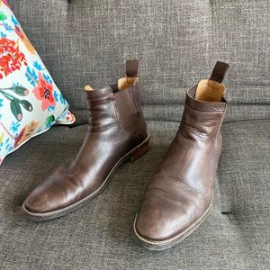 Chelsea boots